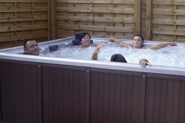 jacuzzi-rempli-hotel-soleil-levant6